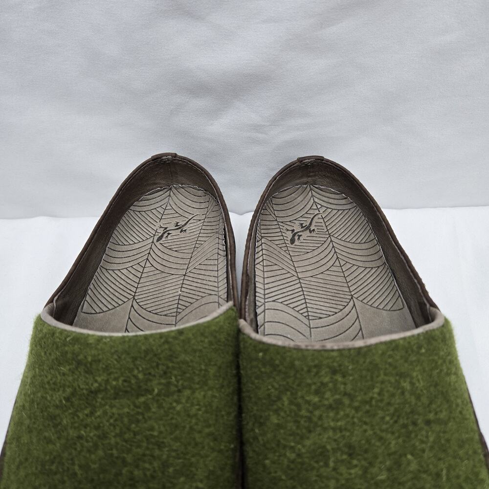 Chaco Women’s Green and Brown Felt Slip-On Clogs - Picture 3 of 12
